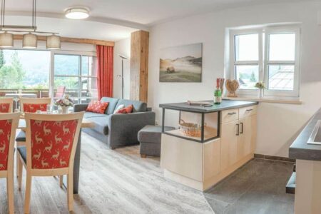 Wohnbereich der Ferienwohnung Enzian in Oberstdorf