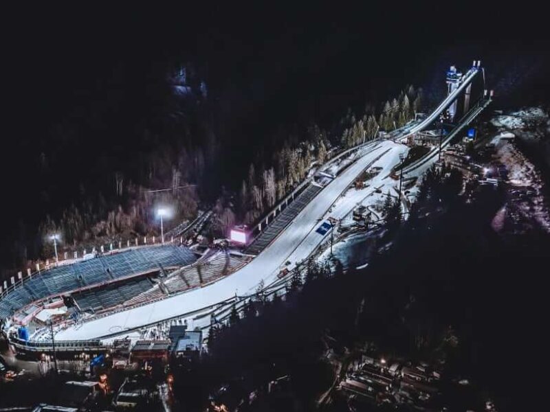 Skisprungschanze Schattenberg aus der Drohnenperspektive